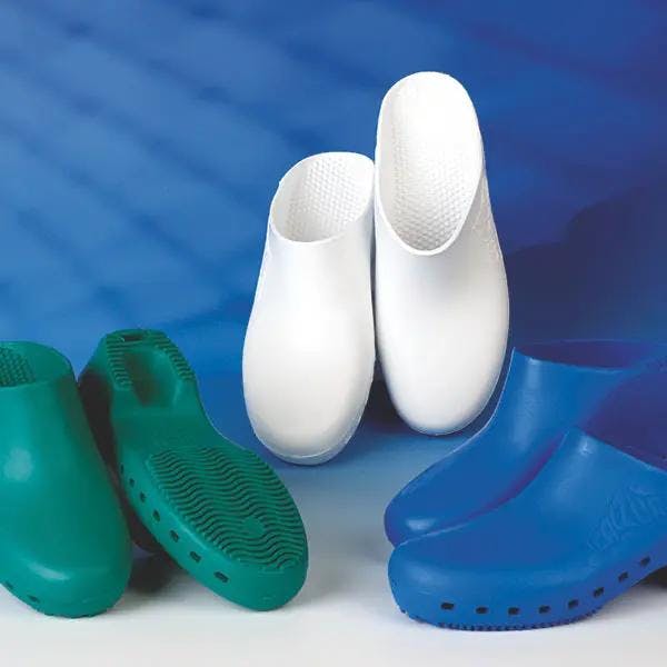 OP-Clogs von Calzuro - 1 Paar, geschlossene Oberfläche in verschiedenen Farben und Größen Produktbild Web Groß Detailbild 1 L