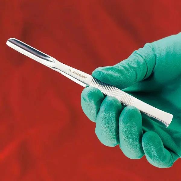Hohlmeissel - Spezielles Werkzeug in der Tiermedizin Produktbild