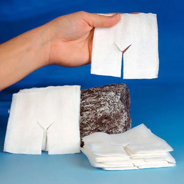 Schlitzkompressen - Ideal für Drainagen, Tracheostomien und Extensionen aus 100% Baumwolle Produktbild