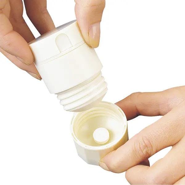 Pill Mate Medikamentenhelfer mit 4:1 Funktion - Teilen, Pulverisieren, Vorrat, Becher Produktbild Web Groß Detailbild 1 L
