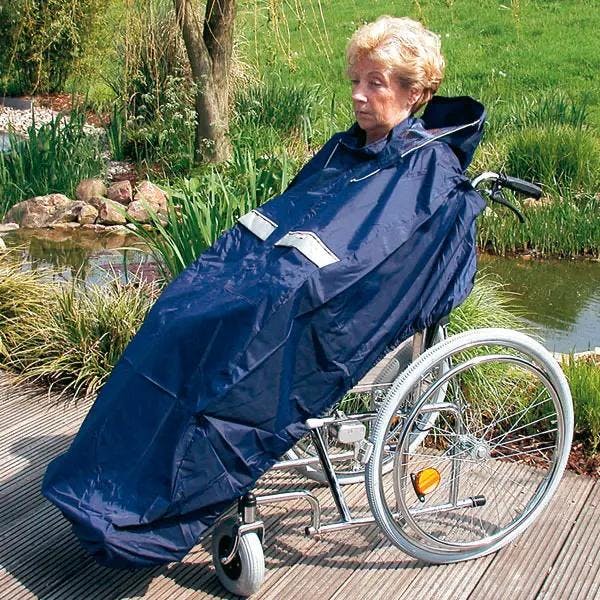 Regencape aus leichtem wasserdichtem blauen Nylonstoff - Mit Kapuze Produktbild Web Groß Detailbild 2 L