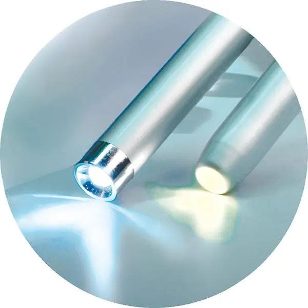 Penlight LED Deluxe - Mit besonders hellem Licht, nicht als Pupillen-Leuchte geeignet Produktbild Web Groß Detailbild 1 L