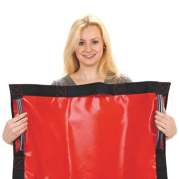 Trans-Red Bergetuch aus extrem strapazierfähigem, roten Planengewebe Produktbild Web Groß Detailbild 1 L