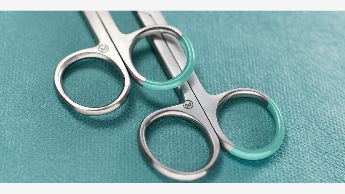 Nagelscheren gebogen 9,5 cm - Peha Einmalinstrumente aus gebürstetem Stahl Produktbild Web Groß Detailbild 1 L