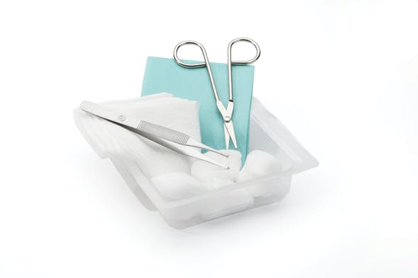 MediSet Wund-Set 1 (12tlg) - sterile, vorgefertigte Einmal-Sets zur Wundversorung Produktbild
