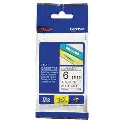 Brother P-touch Beschriftungsband Authentisch TZe-211 TZe-211 Selbsthaftend Schwarz auf Weiß 6 mm x 8 m Produktbild